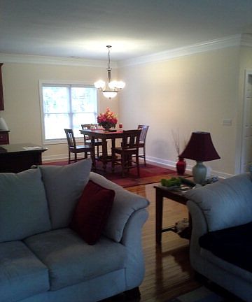 3rd image of 62 Holly Ct