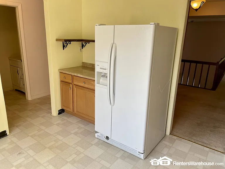 9923 Valley Park Dr — Photo 3