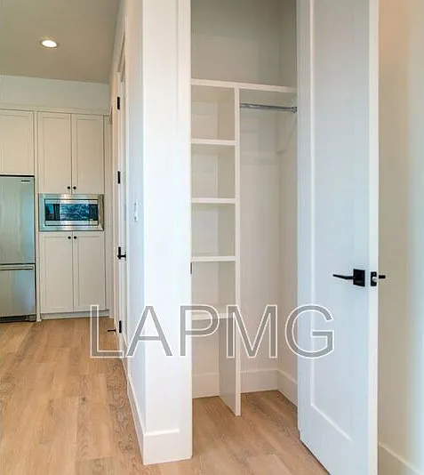6018 Comey Ave — Photo 12