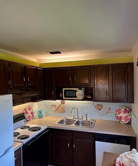 16 Vista Palm Ln #205 — Photo 6