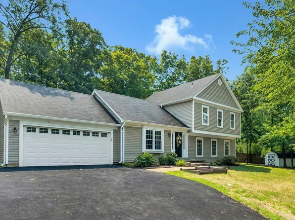 1044 Jeff Ryan Dr, Herndon, VA 20170
