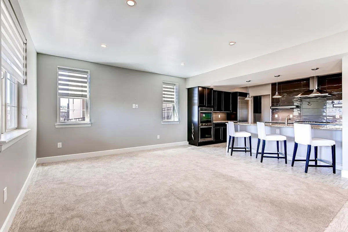 10556 Ladera Drive — Photo 3