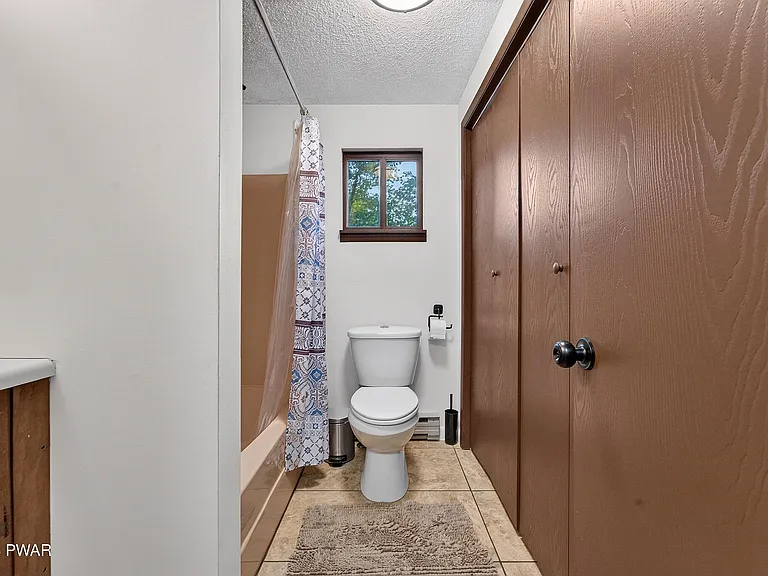 108 Claudine Ln — Photo 23
