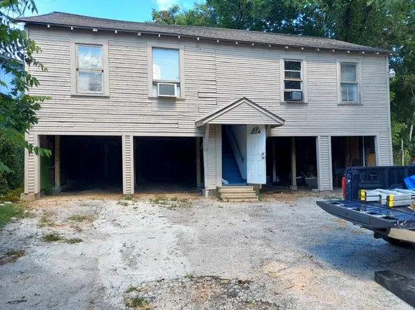 915 University Ave APT A, Huntsville, TX 77320