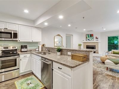 50 Yacht Cove Dr #311, Hilton Head Island, SC, 29928