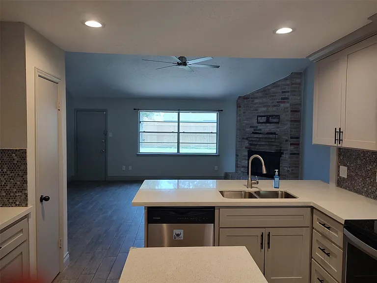 7514 Fuchsia Ln — Photo 3