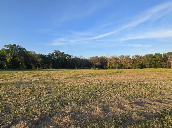 B1 L Wood River Valley Estates Subdivision #6, Kearney, NE 68845