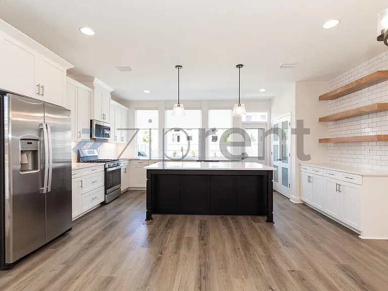 1402 Landon Hills Dr — Photo 12