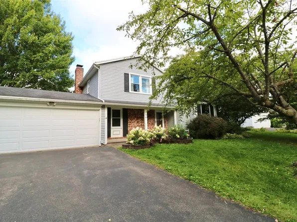 34 Woodshire Ln, Rochester, NY 14606