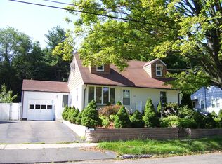 199 Belden Rd, Hamden, CT 06514