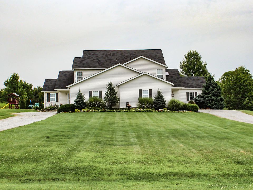 1st image of 9004-06 Emily Ct