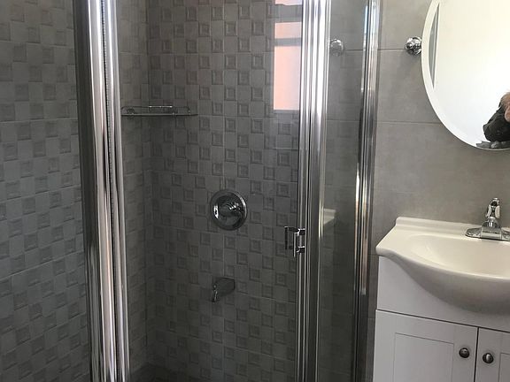 5th image of 8236 165th St #2F