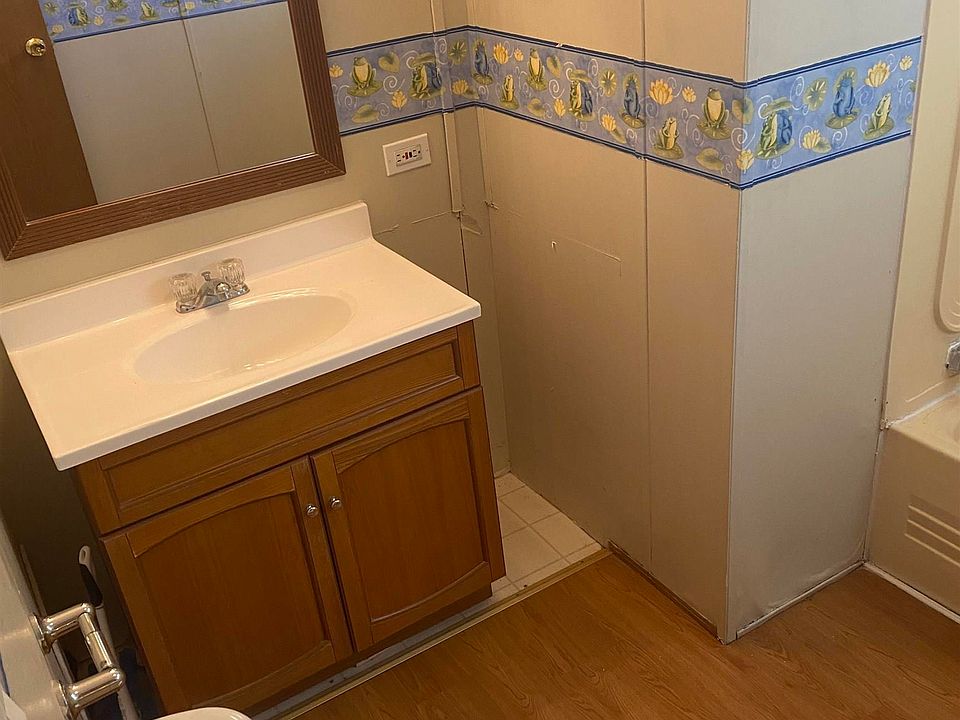 447 N Plum St Vermillion, SD, 57069 Apartments for Rent Zillow