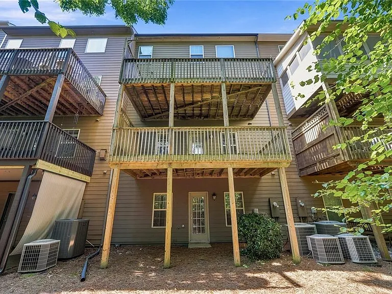 9040 Woodland Trl — Photo 30