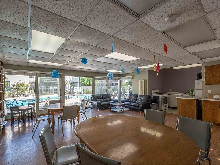 3166 S Sepulveda Blvd #28 — Photo 11