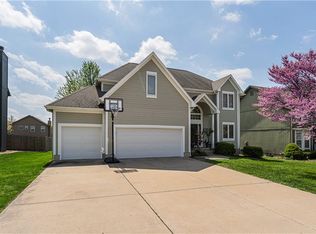 1301 SE 12th St, Lees Summit, MO 64081