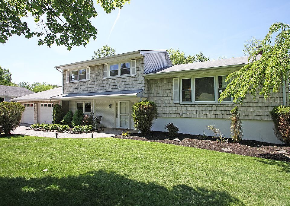 1st image of 4 Syme Ave