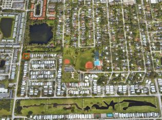 30 SW Way, Fort Lauderdale, FL 33312