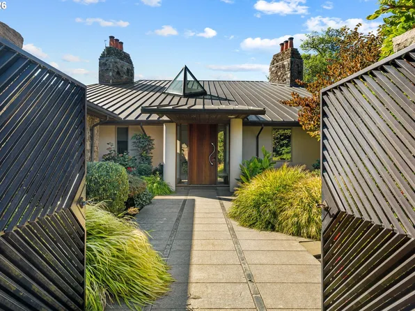 11019 SE Burlington Dr, Vancouver, WA 98664