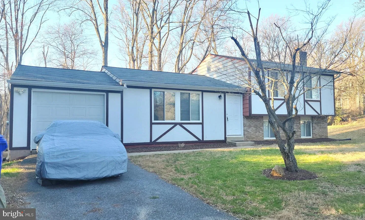 3 bed, 2.0 bath, 1240 sqft, $2,850 — Photo 1