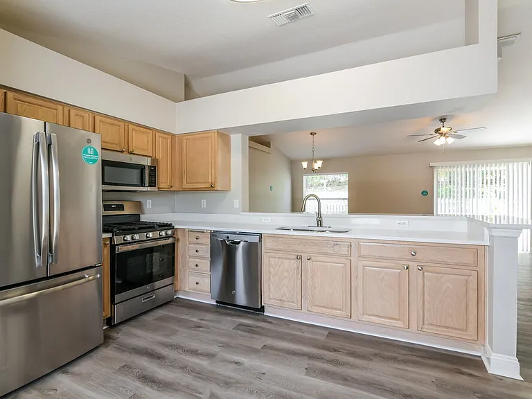 13449 Silver Leaf Cir — Photo 5