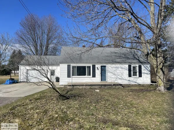 4236 Peavey St, Port Huron, MI 48060