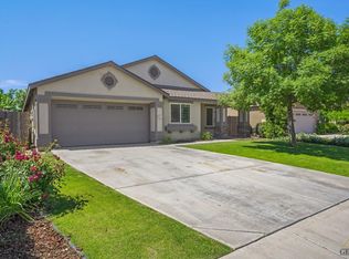 9015 Cadbury Dr, Bakersfield, CA 93311