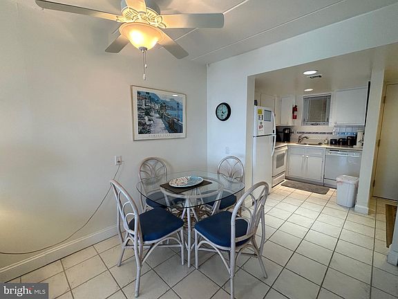 5th image of 307 S Boardwalk APT 610