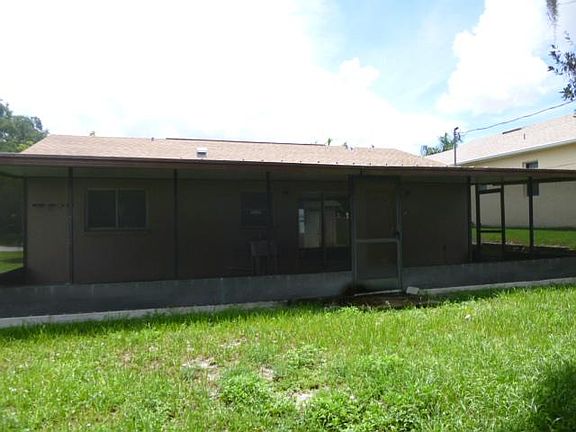 2nd image of 11591 Saunders Ave