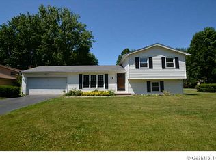 236 Orchard Creek Ln, Rochester, NY 14612