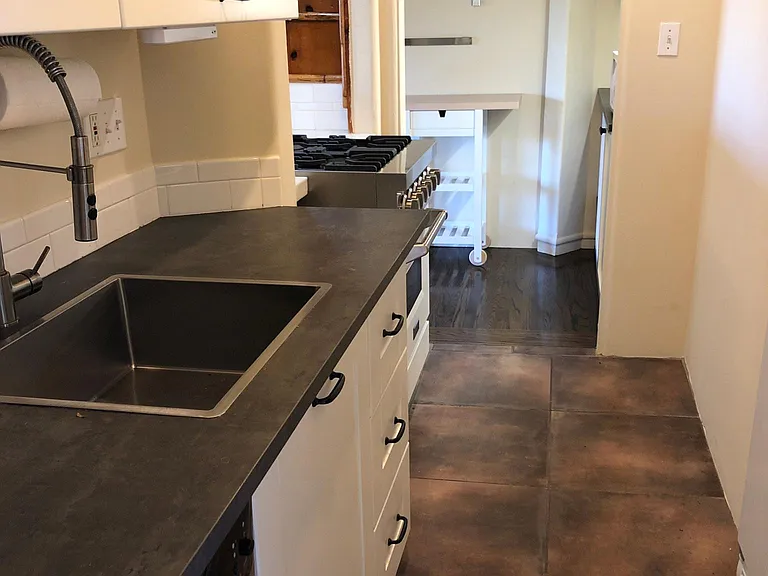 449 Florence Ave — Photo 12