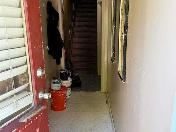 5th image of 436 N Hall St