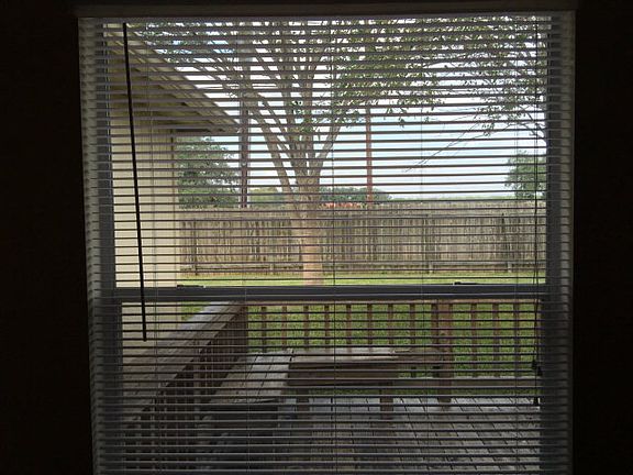 2nd image of 303 Clydesdale Ln