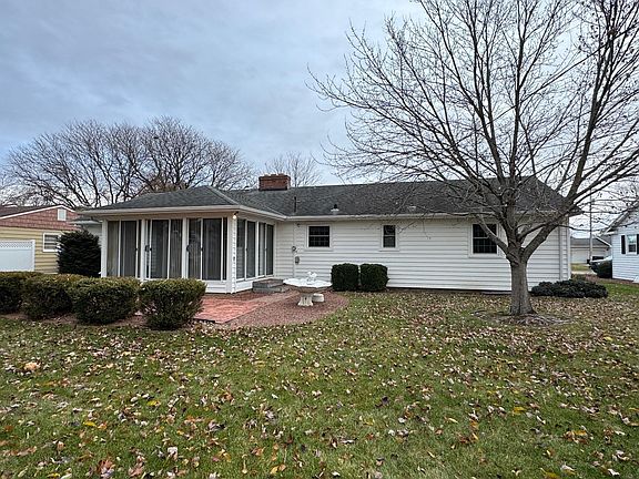 3rd image of 62 S Harmony Dr