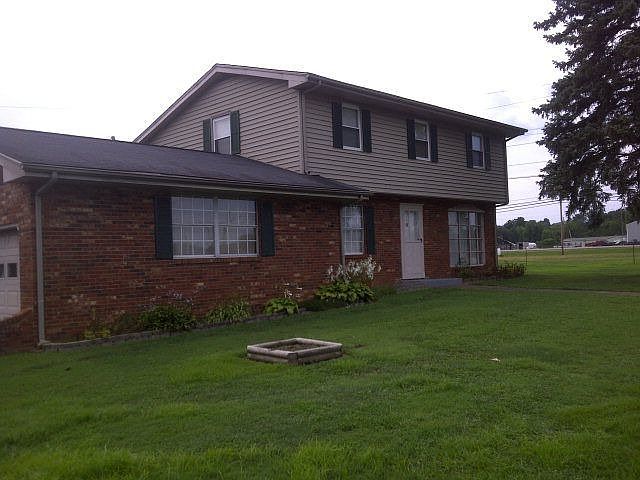 1st image of 32 Circle Dr