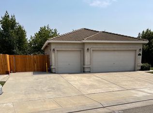 9396 Pioneer Cir, Stockton, CA 95212
