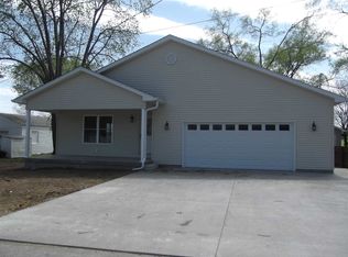 710 Beech St, Clinton, IN 47842