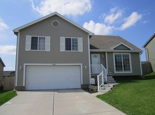 18007 Josephine St, Omaha, NE 68136