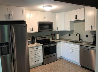 11 E Pinnacle Rd, Bridgton, ME 04009