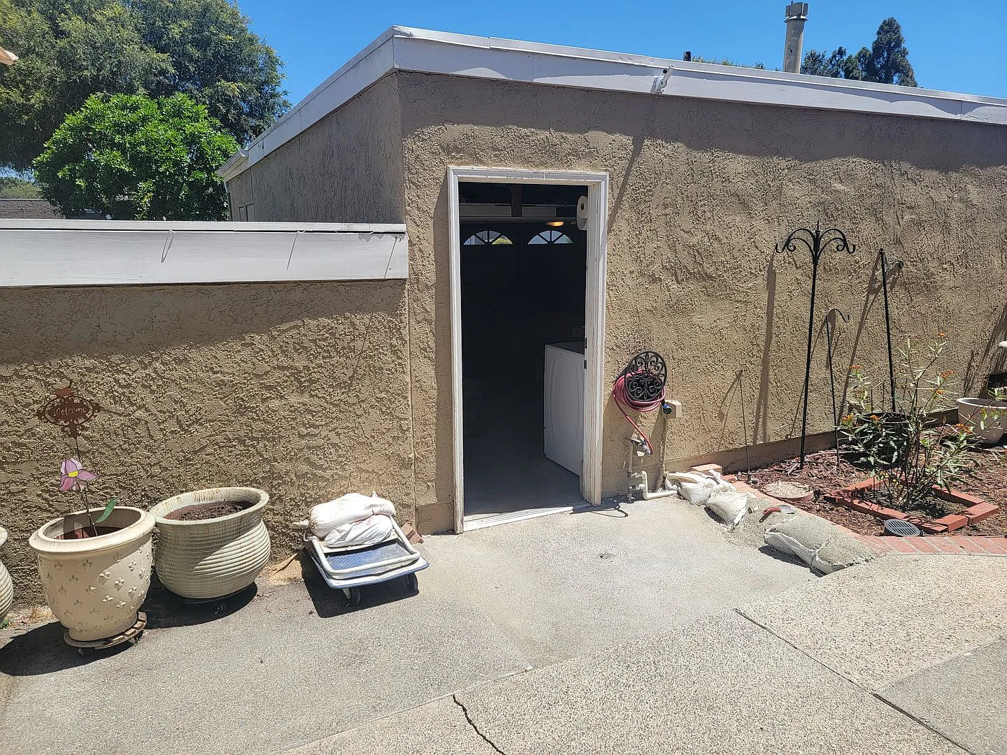 Single Story 3 Bed, 2 Bath in Irvine — Photo 3