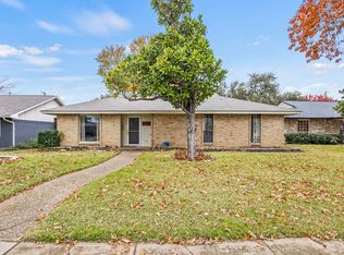 3045 Lockmoor Ln, Dallas, TX 75220