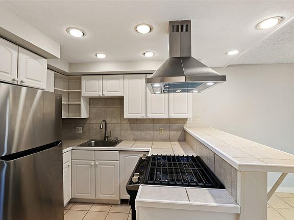 4th image of 17534 NE 88th Pl