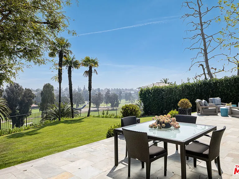 1132 Napoli Dr — Photo 4