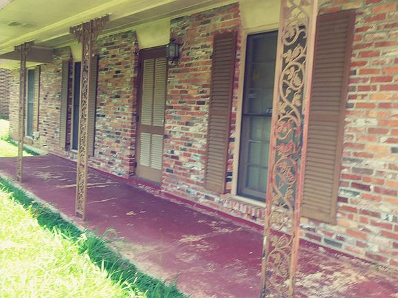 5th image of 341 Southlawn Dr