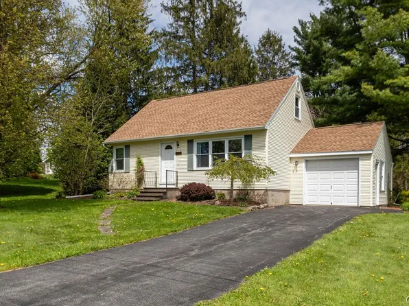 3772 Judy Dr, Syracuse, NY 13215