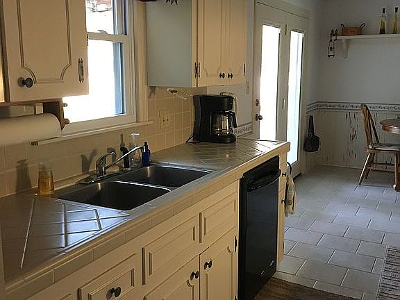Galley Kitchen - Dining Area