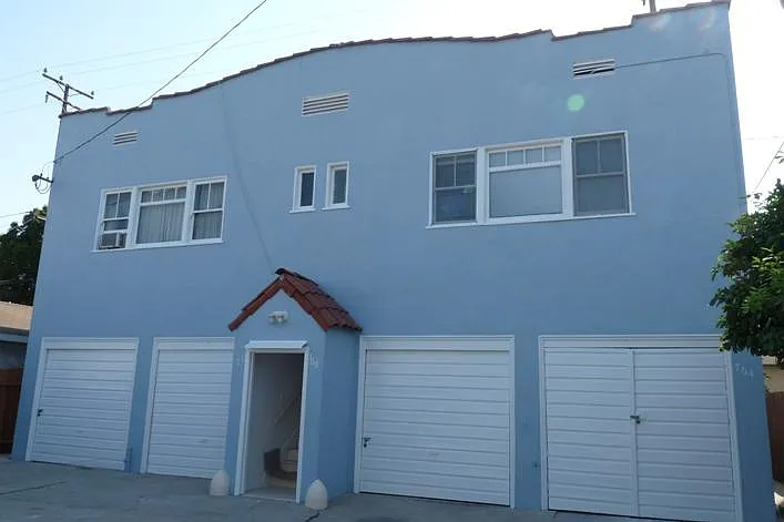 764 Coronado Ave — Photo 2