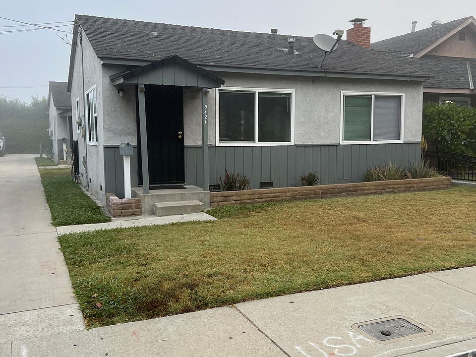 1st image of 9421 Oak St