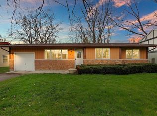 311 Charlotte Ave, Crystal Lake, IL 60014