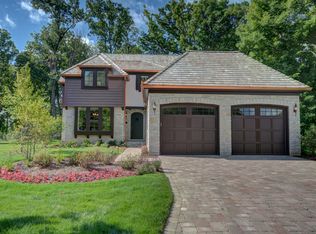 1835 Amberley Ct, Lake Forest, IL 60045